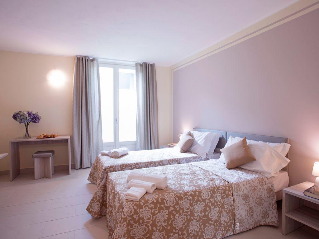 Ossuccio Grande C Home With Pool Sleeps 12 By Italian Apartments كومو المظهر الخارجي الصورة