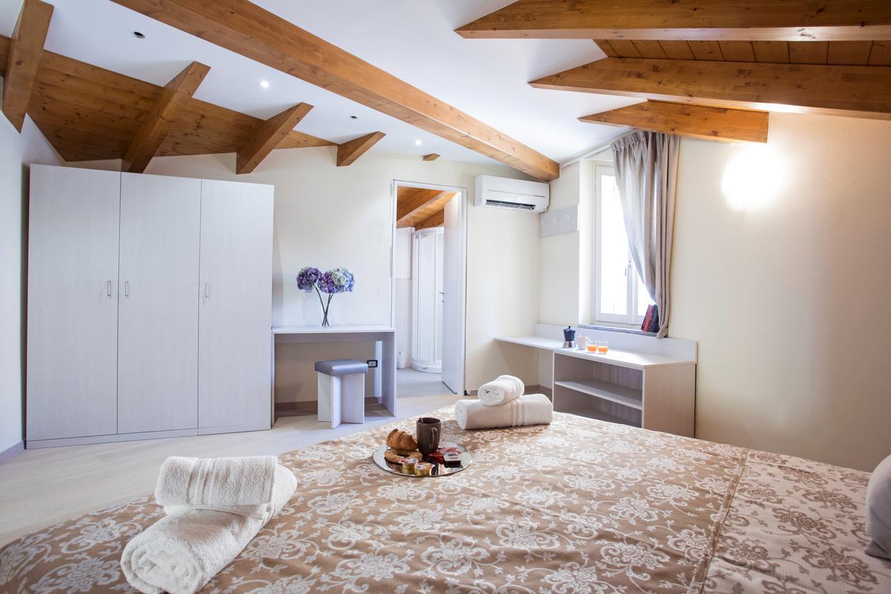 Ossuccio Grande C Home With Pool Sleeps 12 By Italian Apartments كومو المظهر الخارجي الصورة