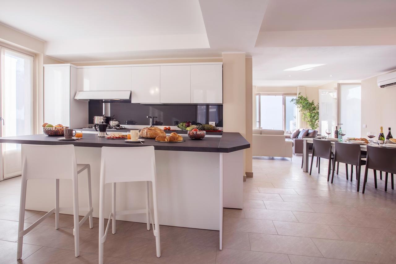 Ossuccio Grande C Home With Pool Sleeps 12 By Italian Apartments كومو المظهر الخارجي الصورة