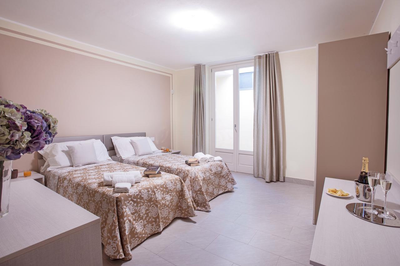 Ossuccio Grande C Home With Pool Sleeps 12 By Italian Apartments كومو المظهر الخارجي الصورة